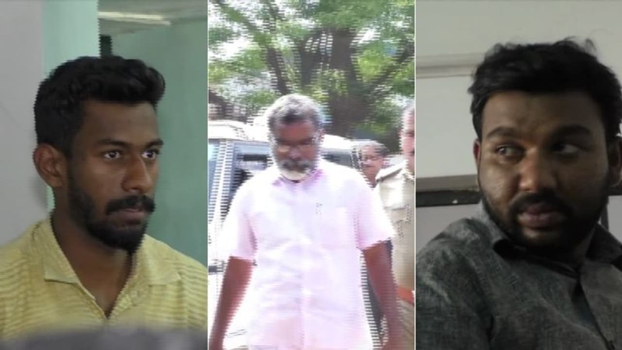 മന്ത്രിയുടെ പേരിൽ ജോലി വാഗ്ദാനം ചെയ്ത് തട്ടിപ്പ്, പിടിയിലായത് ലീഗ്, കോൺഗ്രസ് നേതാക്കൾ മന്ത്രിയുടെ പേരിൽ ജോലി വാഗ്ദാനം ചെയ്ത് തട്ടിപ്പ്, പിടിയിലായത് ലീഗ്, കോൺഗ്രസ് നേതാക്കൾ