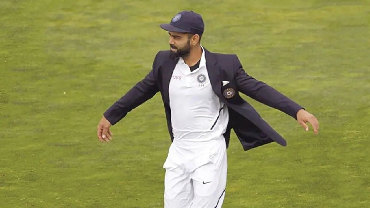 విరాట్ కోహ్లీ వేళ్లు విరిగిపోయాయి: శ్రేయస్ అయ్యర్ కామెంట్స్ విరాట్ కోహ్లీ వేళ్లు విరిగిపోయాయి: శ్రేయస్ అయ్యర్ కామెంట్స్