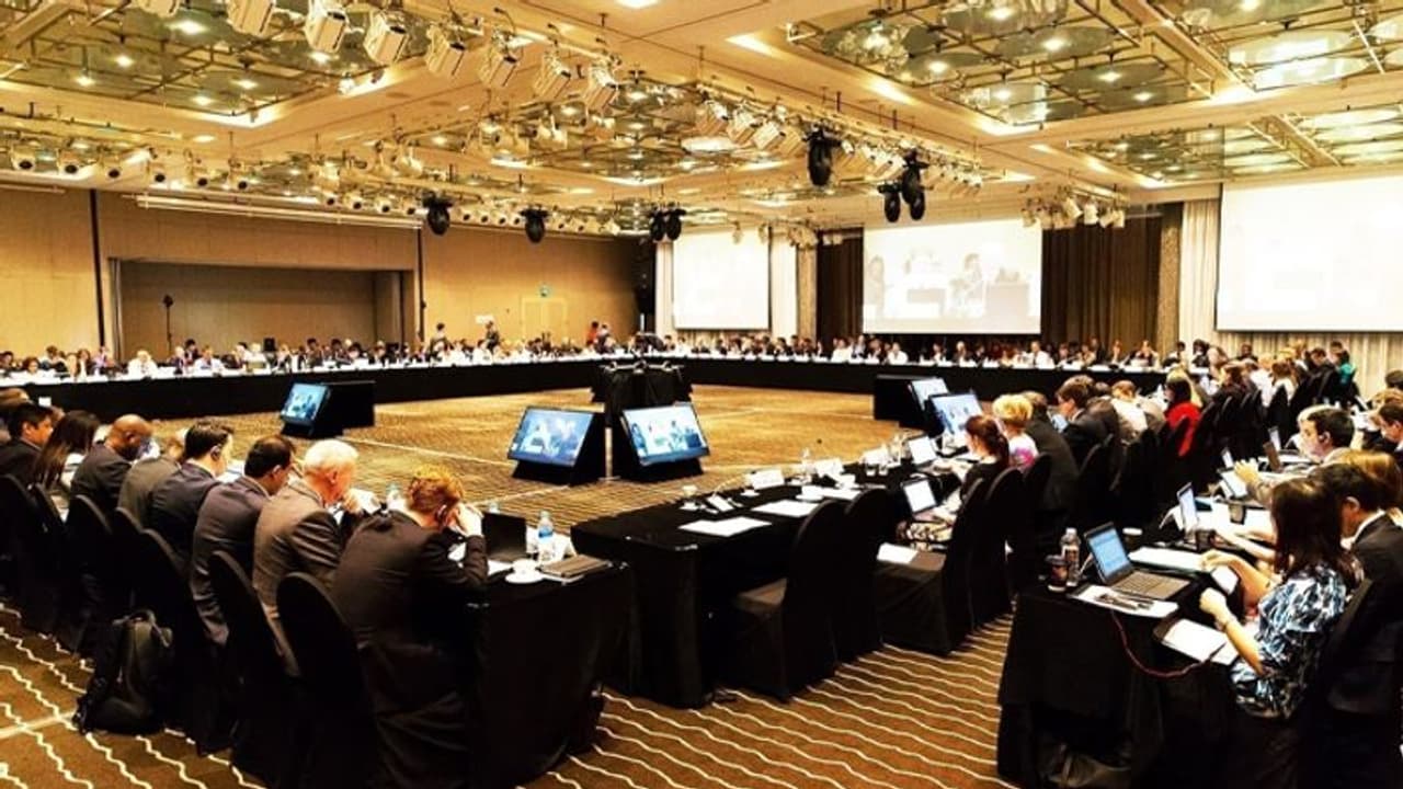 पाकिस्तान पर मंडरा रहा ब्लैक लिस्ट होने का खतरा, बचने के लिए 4 महीने के अंदर करना होगा यह काम