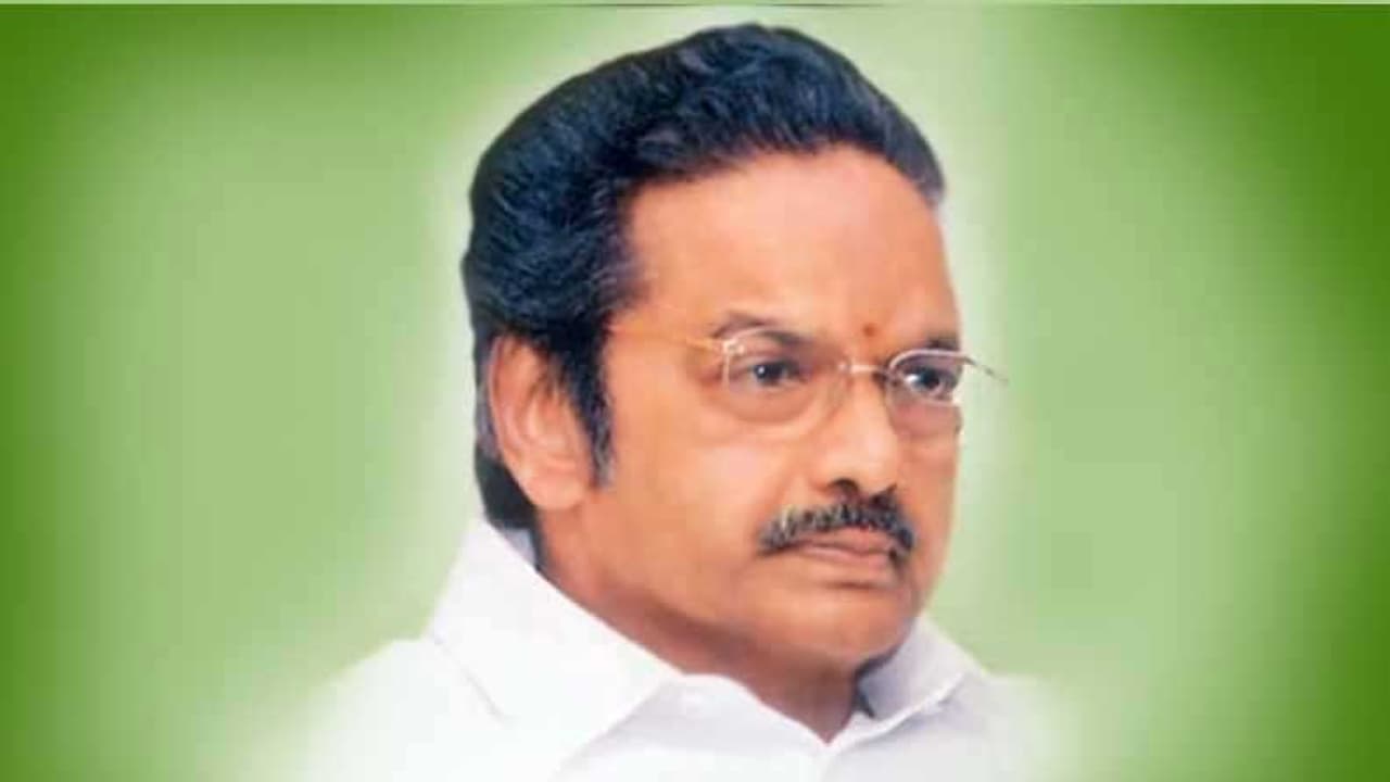 இன்று டாக்டர்.பா.சிவந்தி ஆதித்தனார் சிலையை திறந்து வைக்கிறார் முதல்வர் எடப்பாடி பழனிச்சாமி.!! இன்று டாக்டர்.பா.சிவந்தி ஆதித்தனார் சிலையை திறந்து வைக்கிறார் முதல்வர் எடப்பாடி பழனிச்சாமி.!!