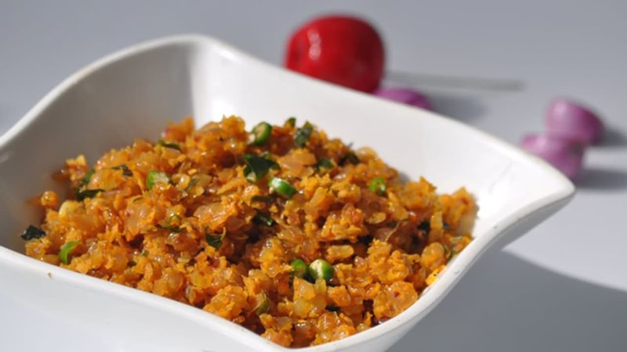 സ്പെഷ്യൽ ഉള്ളി തോരൻ തയ്യാറാക്കാം സ്പെഷ്യൽ ഉള്ളി തോരൻ തയ്യാറാക്കാം