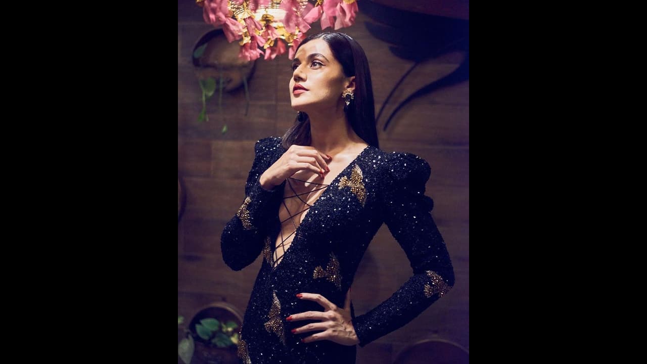 মার্চ এপ্রিলে ৫০০০ ও নয়, মে মাসের বিদ্যুৎ বিল দেখে চোখ কপালে তাপসীর