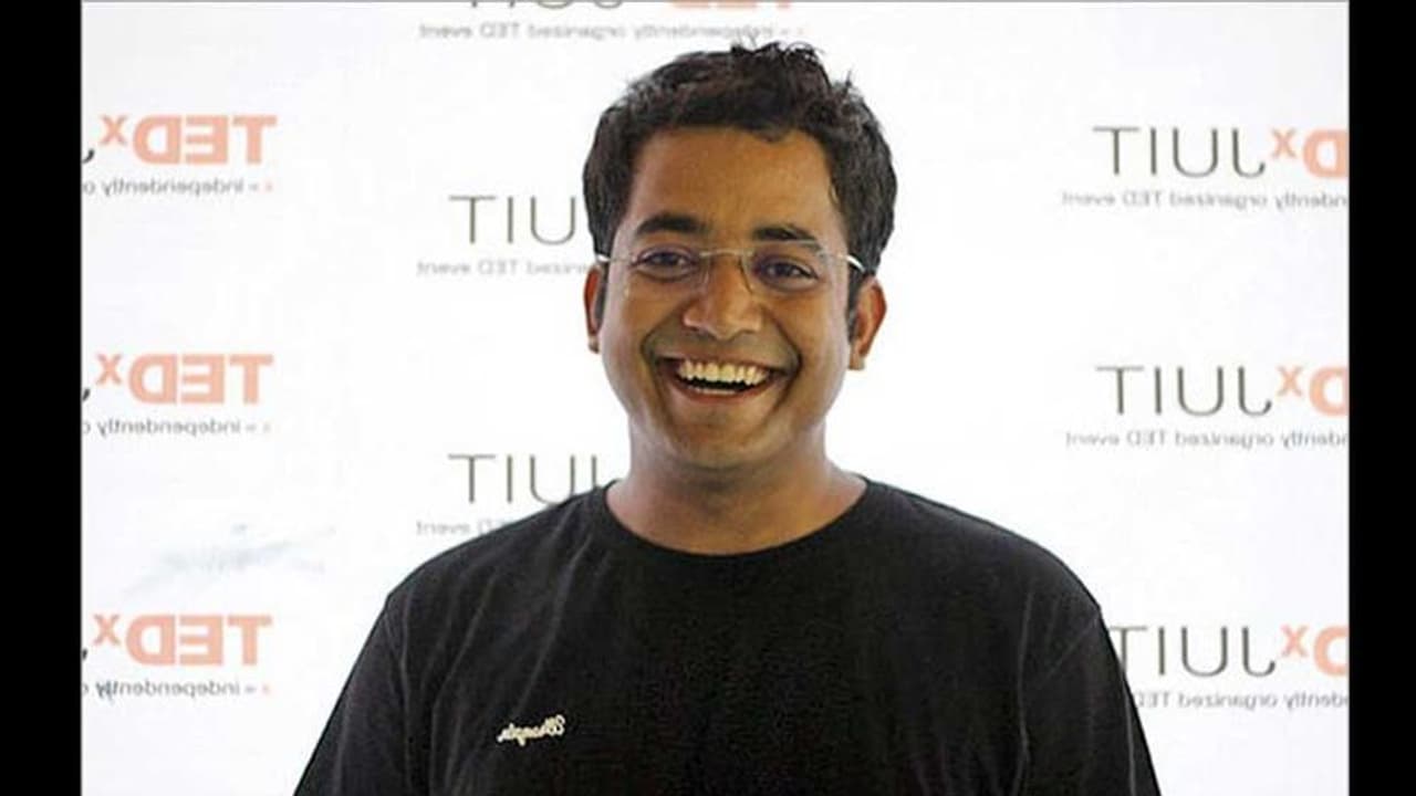 చిన్న వయసులోనే డాక్టర్, ఆ తర్వాత కలెక్టర్.. ఈ రెండింటినీ వదిలేసి.. కోట్లు సంపాదిస్తున్న యువకుడు చిన్న వయసులోనే డాక్టర్, ఆ తర్వాత కలెక్టర్.. ఈ రెండింటినీ వదిలేసి.. కోట్లు సంపాదిస్తున్న యువకుడు