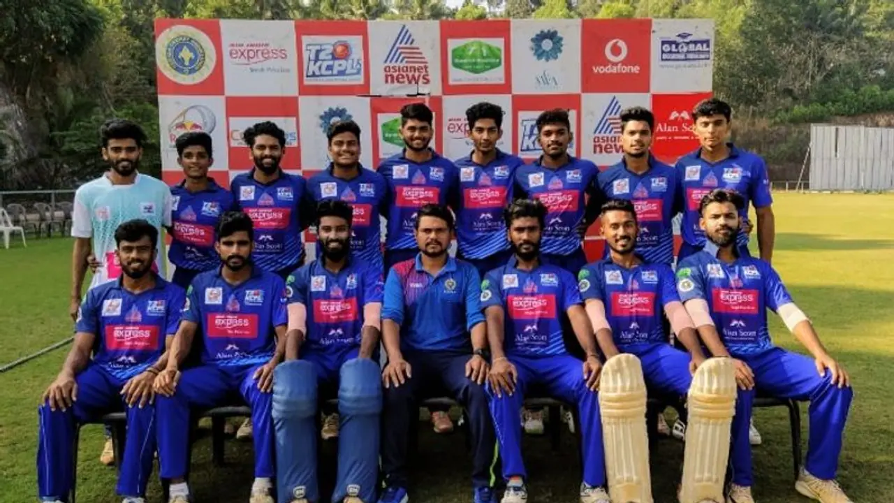 എയർ ഇന്ത്യ എക്സ്പ്രസ് കേരള കോളേജ് പ്രീമിയർ ലീഗ്; രണ്ടാം സെമിഫൈനലിൽ തൃശ്ശൂർ സെന്റ് തോമസ് കോളേജിന് വിജയം എയർ ഇന്ത്യ എക്സ്പ്രസ് കേരള കോളേജ് പ്രീമിയർ ലീഗ്; രണ്ടാം സെമിഫൈനലിൽ തൃശ്ശൂർ സെന്റ് തോമസ് കോളേജിന് വിജയം