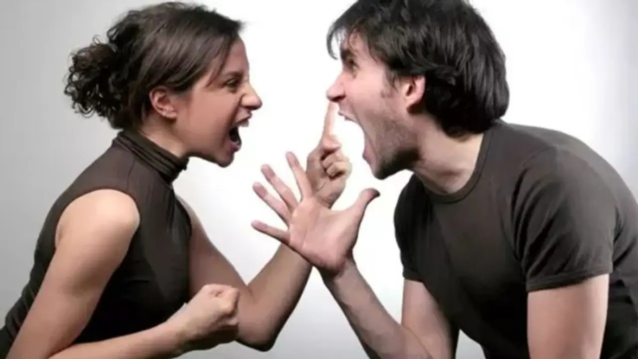 ദേഷ്യം നിയന്ത്രിക്കാൻ കഴിയുന്നില്ലേ? ഇതാ ചില മാർഗങ്ങൾ... ദേഷ്യം നിയന്ത്രിക്കാൻ കഴിയുന്നില്ലേ? ഇതാ ചില മാർഗങ്ങൾ...