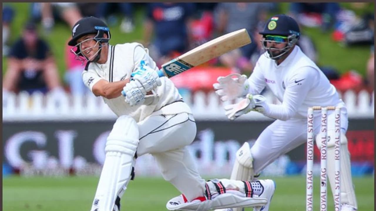 വെല്ലിംങ്ടണ് ടെസ്റ്റ്: ന്യൂസിലന്ഡിന് ഒന്നാം ഇന്നിംഗ്സില് 183 റണ്സ് ലീഡ് വെല്ലിംങ്ടണ് ടെസ്റ്റ്: ന്യൂസിലന്ഡിന് ഒന്നാം ഇന്നിംഗ്സില് 183 റണ്സ് ലീഡ്