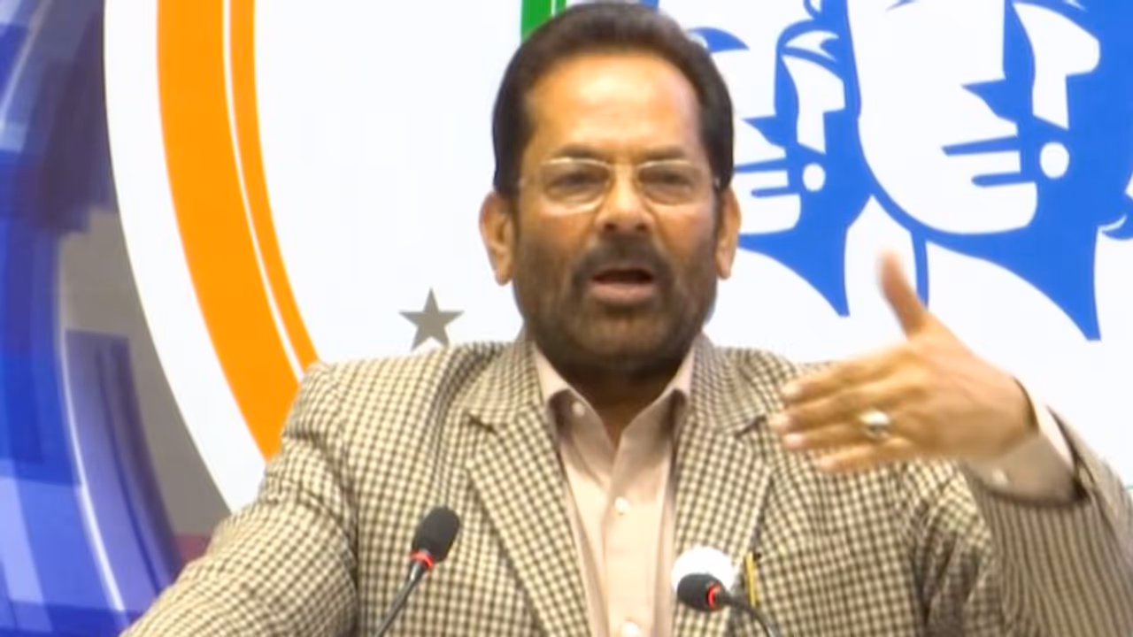 नकवी ने इस्लामोफोबिया के आरोप लगाने वालों पर बोला हमला, कहा मोदी फोबिया गैंग कर रहा है साजिश