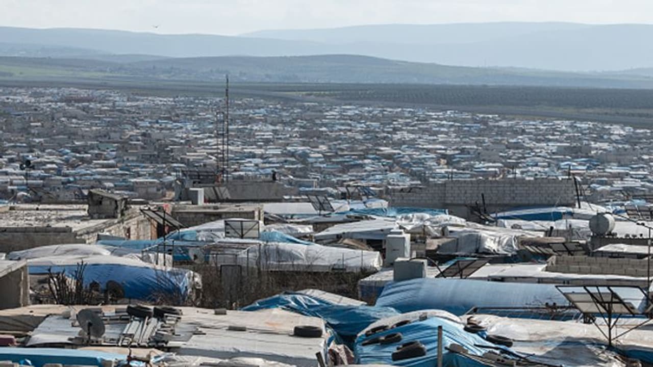 'ഞങ്ങൾ കരയുന്നത് ആരും കേൾക്കുന്നില്ല, ആരും ഞങ്ങളെ ശ്രദ്ധിക്കുന്നില്ല, ഞങ്ങളെന്ത് തെറ്റാണ് ചെയ്തത്?' 'ഞങ്ങൾ കരയുന്നത് ആരും കേൾക്കുന്നില്ല, ആരും ഞങ്ങളെ ശ്രദ്ധിക്കുന്നില്ല, ഞങ്ങളെന്ത് തെറ്റാണ് ചെയ്തത്?'