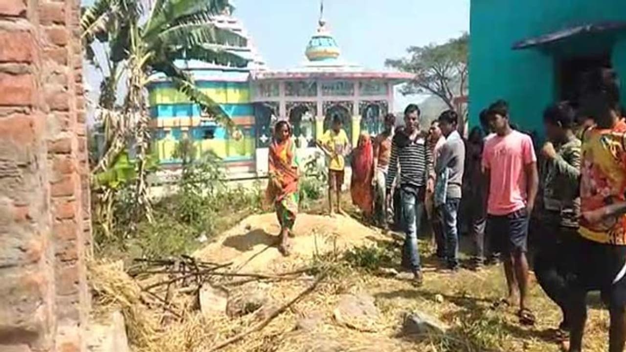 खेलते खेलते जिंदा जल गए 3 बच्चे, तड़पते हुए धीरे धीरे मौत के मुंह में समा गए खेलते खेलते जिंदा जल गए 3 बच्चे, तड़पते हुए धीरे धीरे मौत के मुंह में समा गए