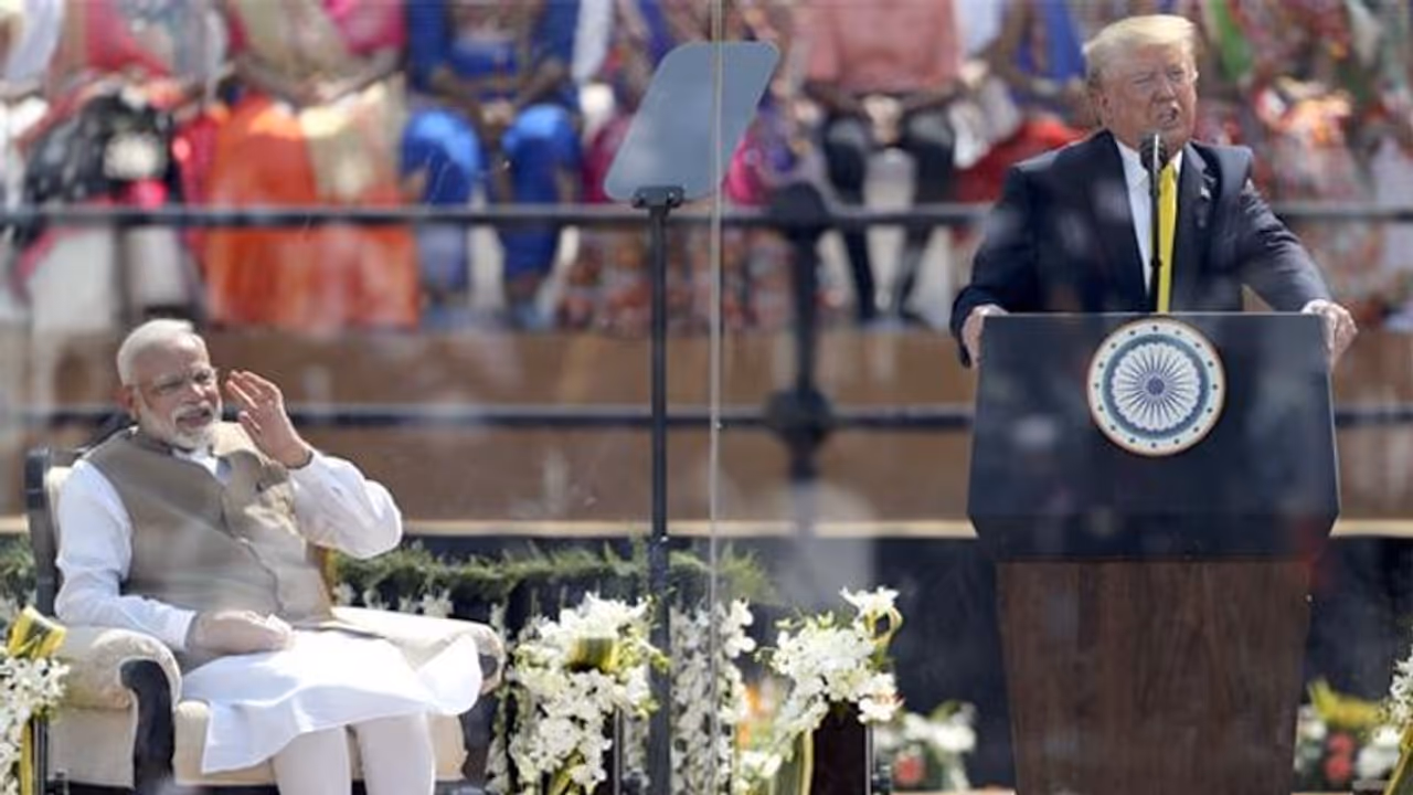 ఇలాంటి వెల్‌కమ్ నెవ్వర్ బీ ఫోర్.. ఎవ్వర్ ఆఫ్టర్: ట్రంప్ సహాయకుడి ట్వీట్