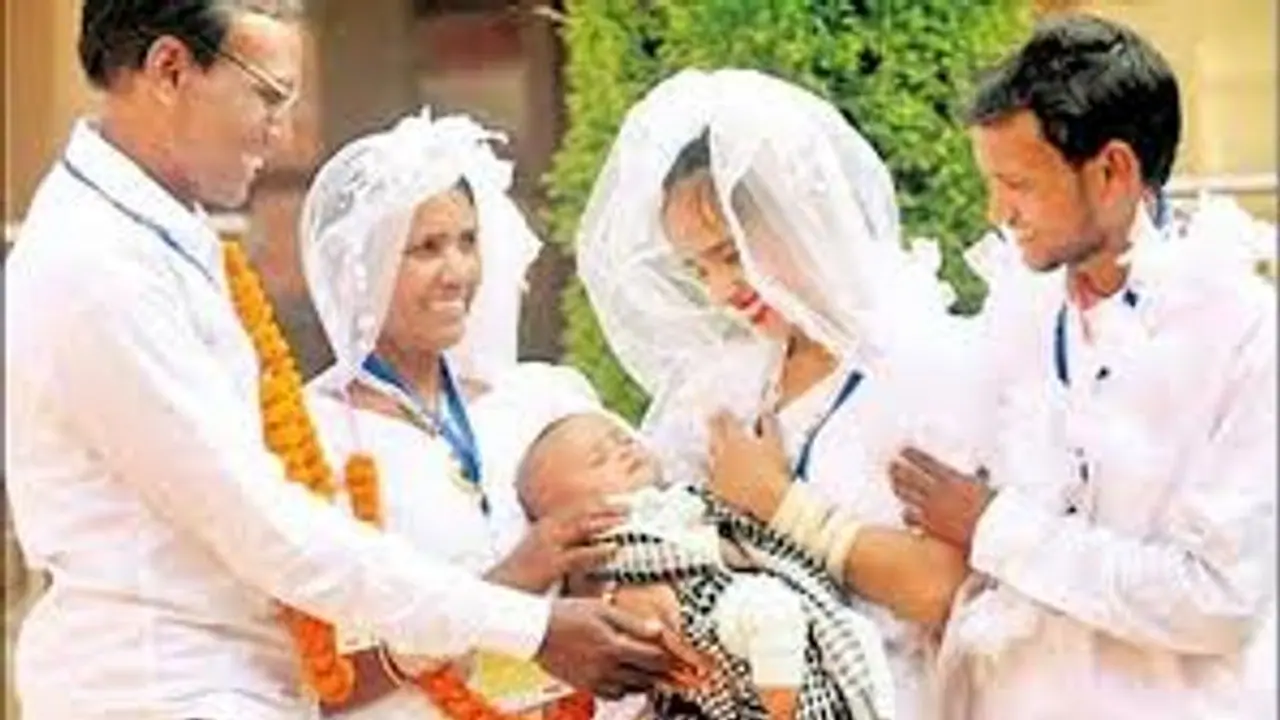 ஒரே மேடையில் நடந்த தந்தை மகன் திருமணம்!ஜார்க்கண்ட்டில் நடந்த விசித்திரம்.!