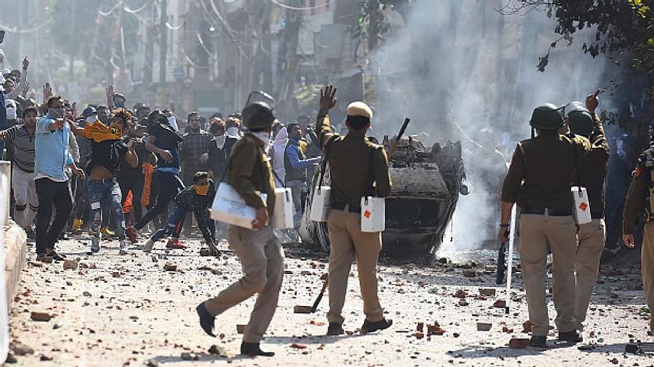 Delhi violence: Man who opened fire at police in North East Delhi detained