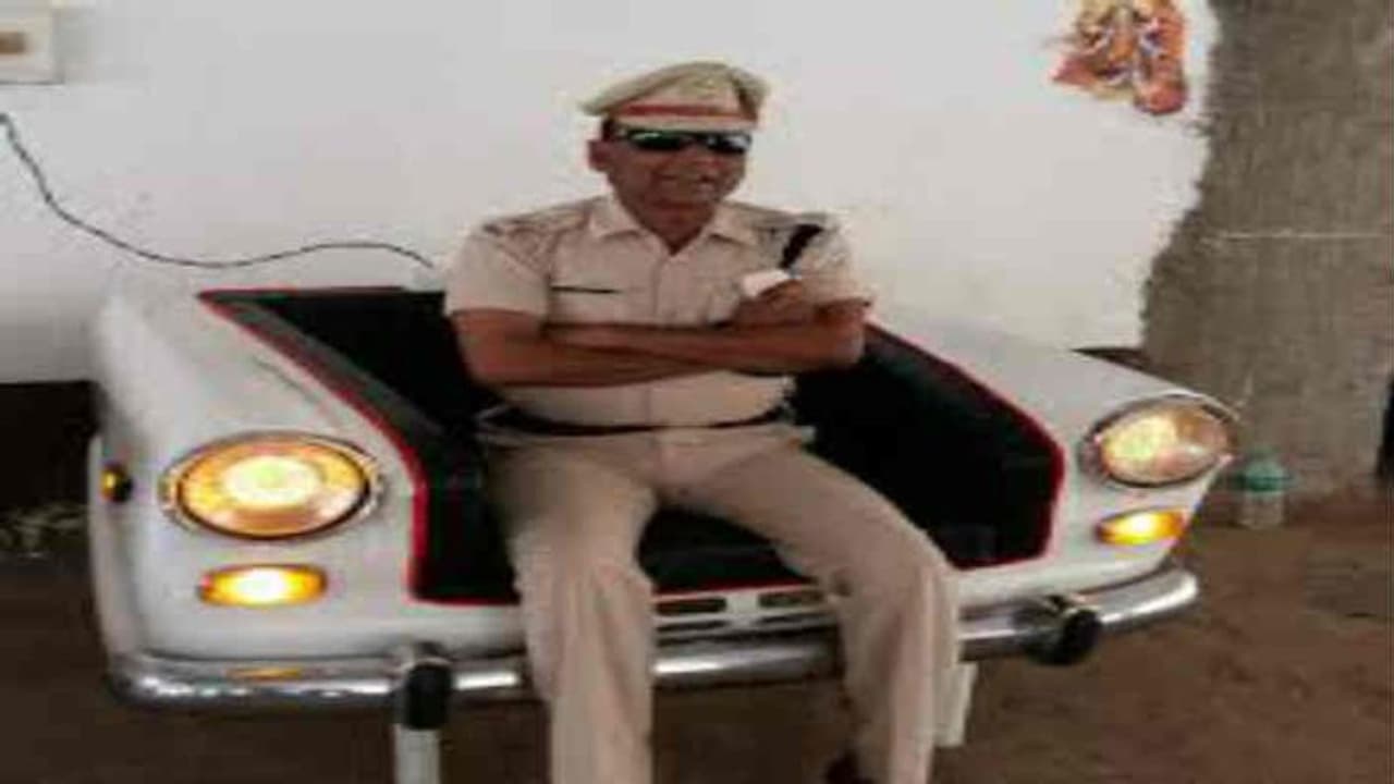 मेरी औकात ठेला हटाने भर की... एसपी के बयान पर पुलिस हेडक्वार्टर सख्त, मांगा गया जवाब मेरी औकात ठेला हटाने भर की... एसपी के बयान पर पुलिस हेडक्वार्टर सख्त, मांगा गया जवाब