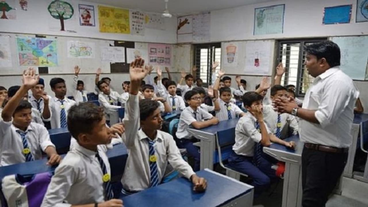 Coronavirus outbreak: Karnataka schools declare summer vacations early, examinations to be held as scheduled Coronavirus outbreak: Karnataka schools declare summer vacations early, examinations to be held as scheduled