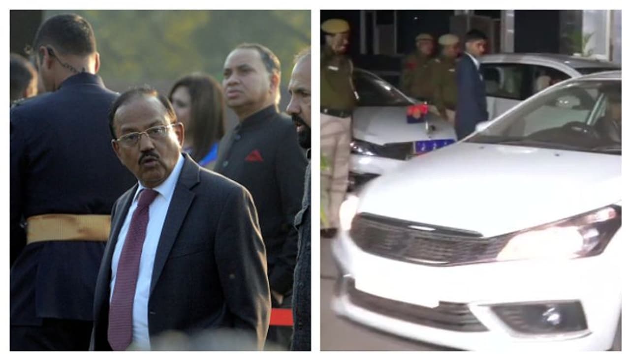 পরিস্থিতি সামলাতে দিল্লিতে অজিত ডোভাল, আক্রান্ত এলাকায় স্থগিত সিবিএসই র বোর্ড পরীক্ষা পরিস্থিতি সামলাতে দিল্লিতে অজিত ডোভাল, আক্রান্ত এলাকায় স্থগিত সিবিএসই র বোর্ড পরীক্ষা