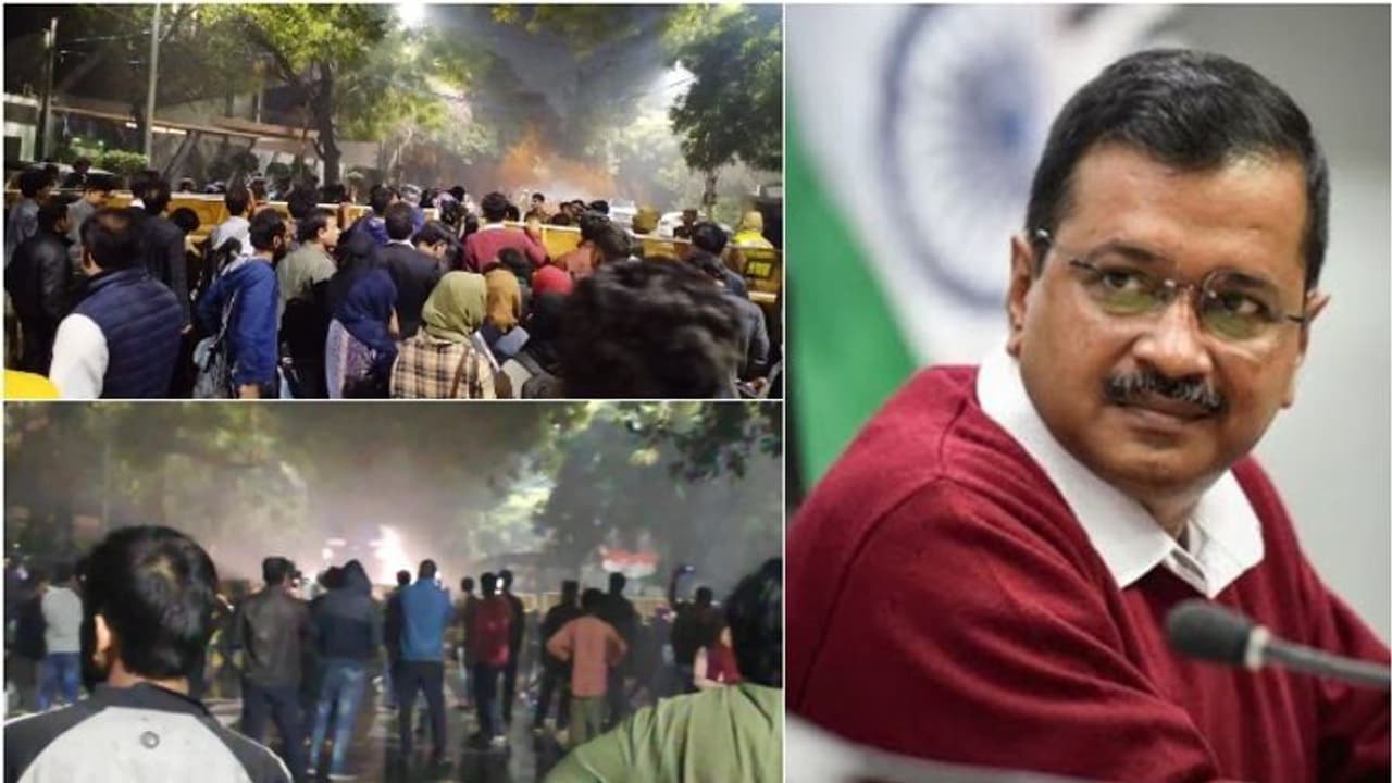 ദില്ലി കലാപം: കെജ്രിവാളിന്റെ വീടിന് മുമ്പില് വിദ്യാര്ത്ഥി പ്രതിഷേധം, പൊലീസ് ജലപീരങ്കി പ്രയോഗിച്ചു ദില്ലി കലാപം: കെജ്രിവാളിന്റെ വീടിന് മുമ്പില് വിദ്യാര്ത്ഥി പ്രതിഷേധം, പൊലീസ് ജലപീരങ്കി പ്രയോഗിച്ചു