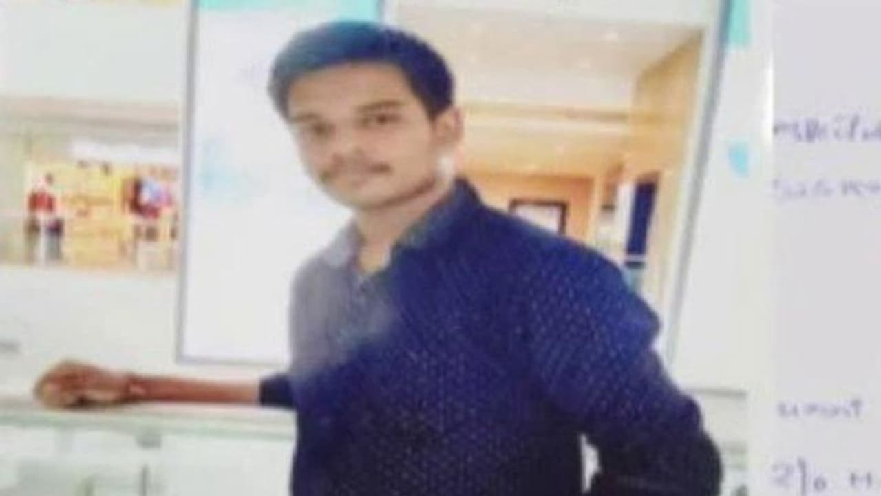 15 రోజుల క్రితం అదృశ్యమైన బిటెక్ విద్యార్థి: గోవాలో జల్సాలు చేస్తూ...