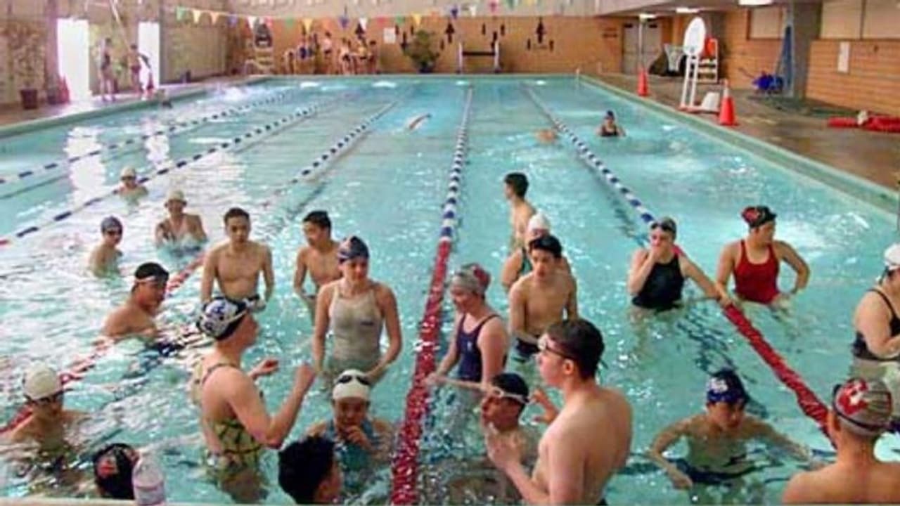 সঙ্গম ছাড়াই গর্ভবতী, শুধু মহিলা পুরুষ একসঙ্গে সাঁতার কাটলেই হয়ে গেল