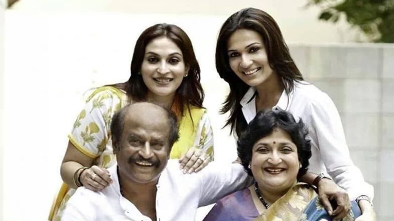 மண்டை முழுக்க கலர் பொடி..! மகளுடன் சேர்ந்து கலர் ஃபுல் ஹோலி கொண்டாடிய சூப்பர் ஸ்டார்! வைரல் புகைப்படம்! மண்டை முழுக்க கலர் பொடி..! மகளுடன் சேர்ந்து கலர் ஃபுல் ஹோலி கொண்டாடிய சூப்பர் ஸ்டார்! வைரல் புகைப்படம்!