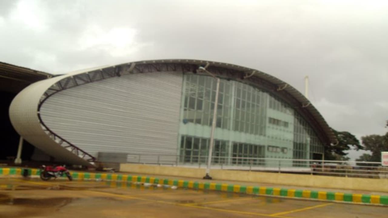 ಹುಬ್ಬಳ್ಳಿ ರೈಲ್ವೆ ನಿಲ್ದಾಣ ಮತ್ತಷ್ಟು ಹೈಟೆಕ್: ಭದ್ರತೆಗೆ ಬರಲಿವೆ RPSF ಹುಬ್ಬಳ್ಳಿ ರೈಲ್ವೆ ನಿಲ್ದಾಣ ಮತ್ತಷ್ಟು ಹೈಟೆಕ್: ಭದ್ರತೆಗೆ ಬರಲಿವೆ RPSF