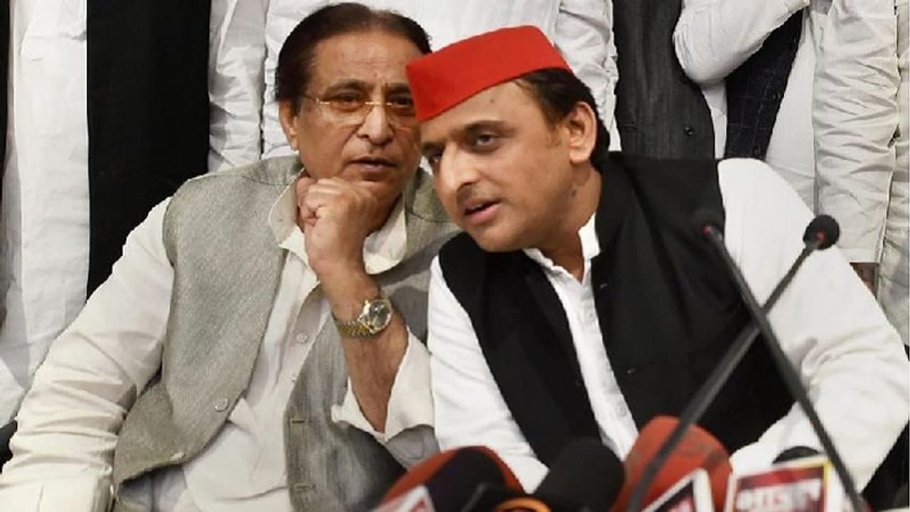 आजम खान से मिलने की तैयारी में थे अखिलेश, तभी लिया योगी सरकार ने बड़ा फैसला