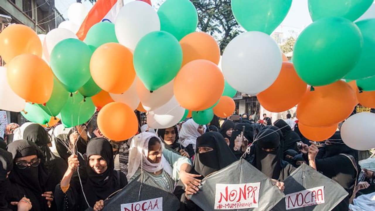 இந்தியா முழுவதும் களமிறக்கப்பட்டுள்ள ஸ்லீப்பர் செல்கள்... துணைபோகும் எதிர்கட்சிகள்... அதிர வைக்கும் நிலவரம்..! இந்தியா முழுவதும் களமிறக்கப்பட்டுள்ள ஸ்லீப்பர் செல்கள்... துணைபோகும் எதிர்கட்சிகள்... அதிர வைக்கும் நிலவரம்..!