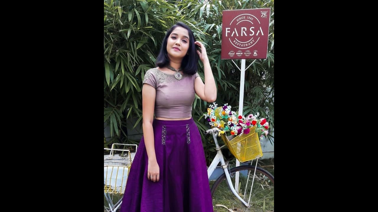 இன்னும் கமிட் ஆகல... வீடியோ போட்டு வெட்டவெளிச்சமாக்கிய அனிகா சுரேந்திரன்..! இன்னும் கமிட் ஆகல... வீடியோ போட்டு வெட்டவெளிச்சமாக்கிய அனிகா சுரேந்திரன்..!