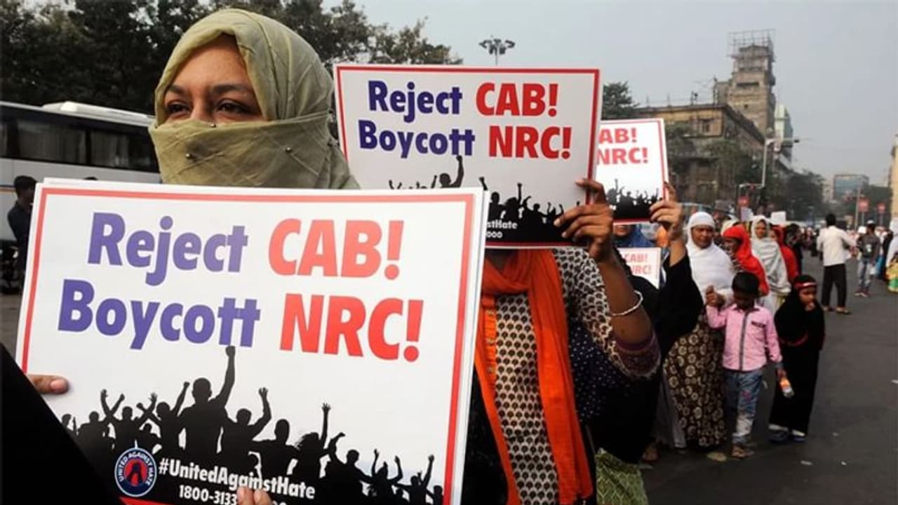 बांग्लादेशी छात्रा पर सरकार विरोधी गतिविधियों में शामिल होने का आरोप, भारत छोड़ने को कहा गया बांग्लादेशी छात्रा पर सरकार विरोधी गतिविधियों में शामिल होने का आरोप, भारत छोड़ने को कहा गया