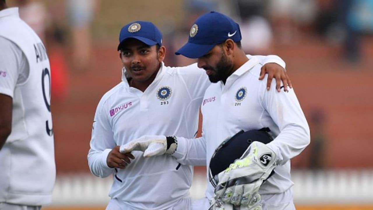 യുവതാരത്തിന്റെ പരിക്കുമാറി; ക്രൈസ്റ്റ്ചര്ച്ചിലെ അഗ്നിപരീക്ഷയ്ക്ക് മുന്പ് ഇന്ത്യക്ക് ആശ്വാസം യുവതാരത്തിന്റെ പരിക്കുമാറി; ക്രൈസ്റ്റ്ചര്ച്ചിലെ അഗ്നിപരീക്ഷയ്ക്ക് മുന്പ് ഇന്ത്യക്ക് ആശ്വാസം