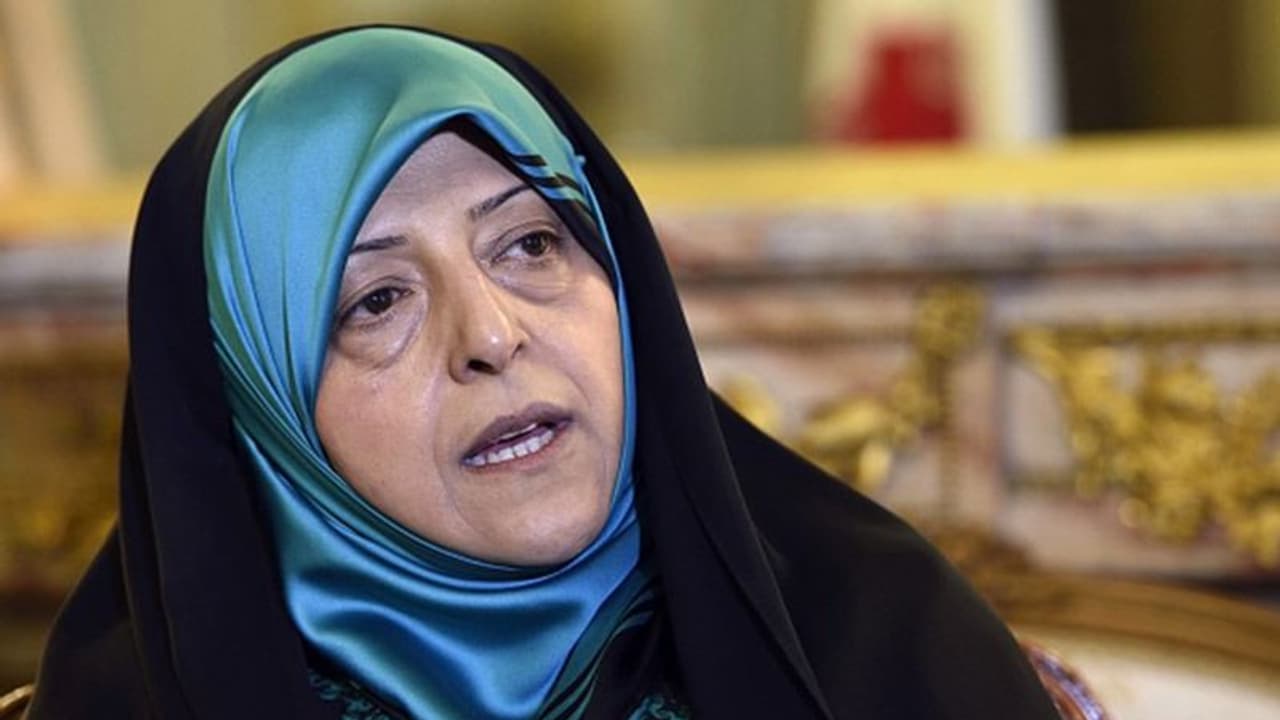 করোনাভাইরাসের করাল থাবা ইরানে, আক্রান্ত ভাইস প্রেসিডেন্টের চিকিৎসা চলছে বাড়িতে করোনাভাইরাসের করাল থাবা ইরানে, আক্রান্ত ভাইস প্রেসিডেন্টের চিকিৎসা চলছে বাড়িতে