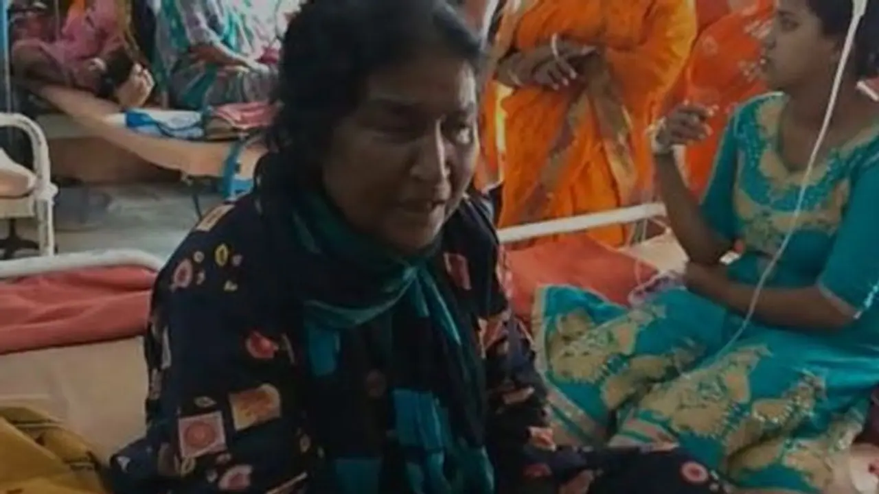 মা গুরুতর অসুস্থ, ডাক্তার দেখানোর নাম করে স্টেশনে ফেলে পালাল ছেলে মা গুরুতর অসুস্থ, ডাক্তার দেখানোর নাম করে স্টেশনে ফেলে পালাল ছেলে