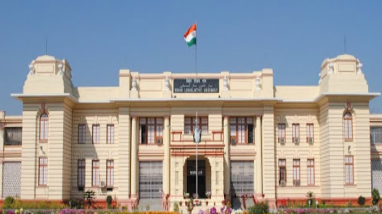 ஜாதிவாரியாக மக்கள் தொகைக் கணக்கெடுப்பு: பிகார் சட்டப்பேரவயில் தீர்மானம் ஜாதிவாரியாக மக்கள் தொகைக் கணக்கெடுப்பு: பிகார் சட்டப்பேரவயில் தீர்மானம்