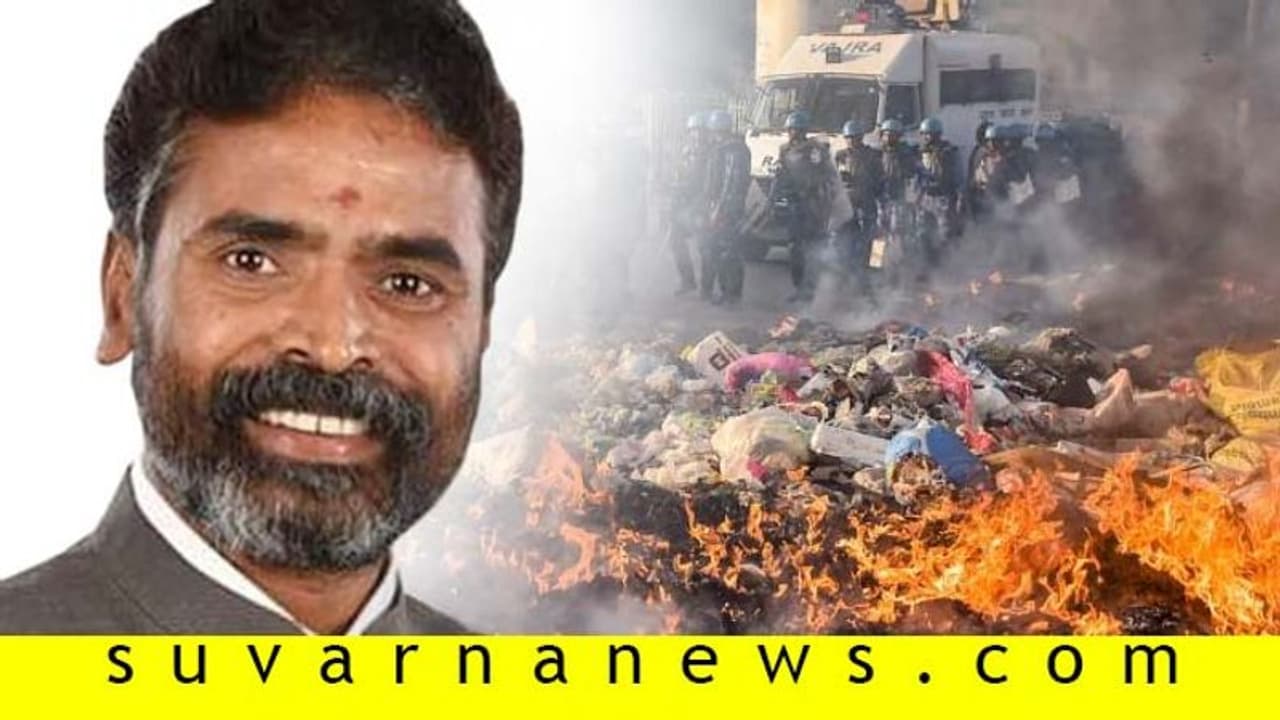 ದೇಶ ವಿರೋಧಿಗಳು ಸಿಕ್ಕರೆ ಕಲ್ಲಲ್ಲಿ ಹೊಡೀಬೇಕು: ಸಂಸದ ಮುನಿಸ್ವಾಮಿ