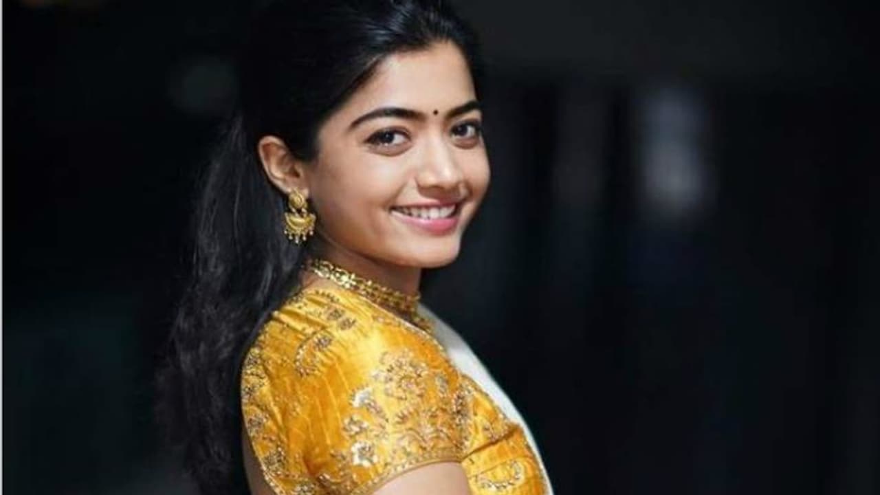 வெற்றிடத்தை நிரப்பும் ராஷ்மிகா மந்தனா! செம்ம கடுப்பில் சமந்தா வெற்றிடத்தை நிரப்பும் ராஷ்மிகா மந்தனா! செம்ம கடுப்பில் சமந்தா