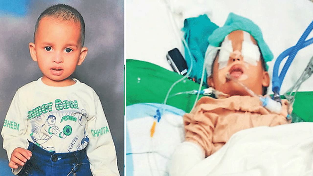 डॉक्टर ने खेला ऐसा खेल..मासूम की किडनी लीवर कर दिए खराब, 2 बार आ चुका हार्टअटैक, अब कोमा में डॉक्टर ने खेला ऐसा खेल..मासूम की किडनी लीवर कर दिए खराब, 2 बार आ चुका हार्टअटैक, अब कोमा में