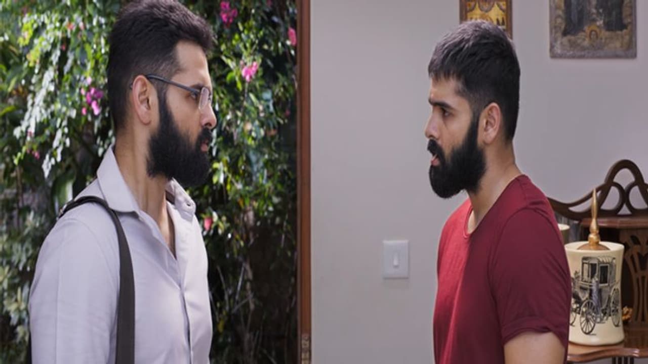 'రెడ్' టీజర్: క్రైమ్ హిస్టరీలోనే ఫస్ట్ టైమ్.. క్లాస్ అండ్ మాస్ గా రామ్ అదుర్స్ 'రెడ్' టీజర్: క్రైమ్ హిస్టరీలోనే ఫస్ట్ టైమ్.. క్లాస్ అండ్ మాస్ గా రామ్ అదుర్స్