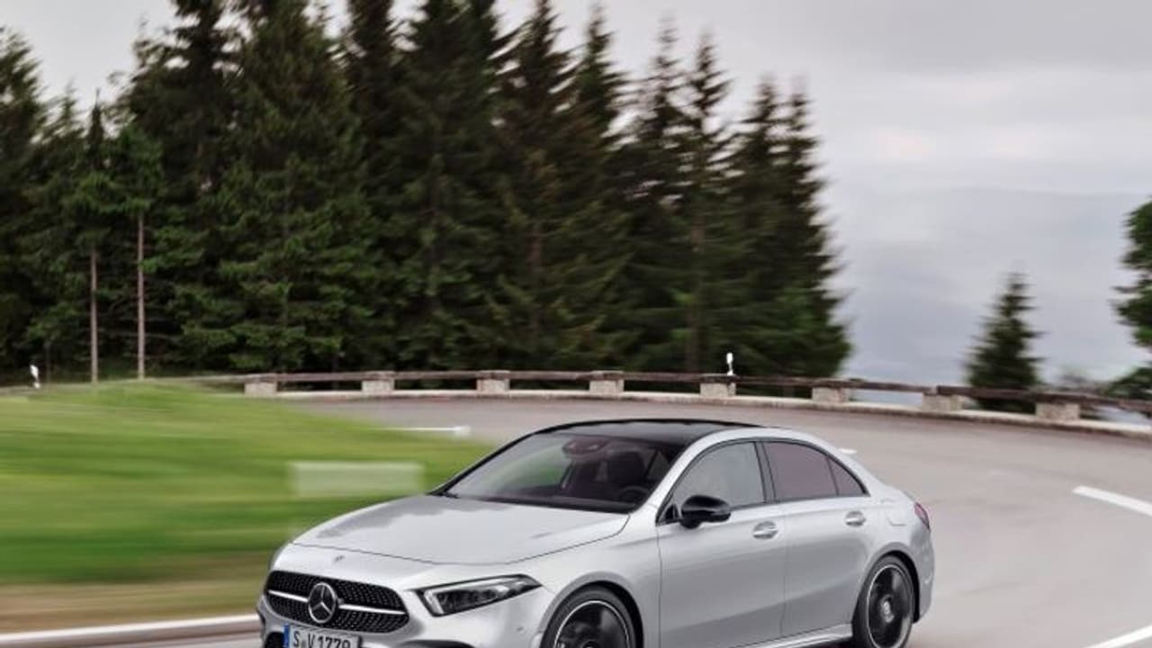 എ ക്ലാസ് ലിമോസിന്റെ ബുക്കിംഗ് ആരംഭിച്ച് മേഴ്‌സിഡസ് ബെന്‍സ്