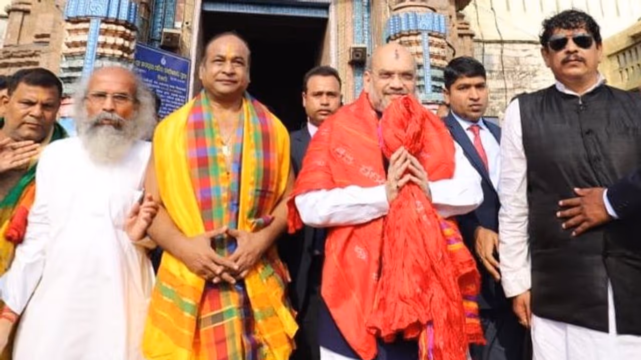 अमित शाह ने पुरी के जगन्नाथ मंदिर में की प्रार्थना, केंद्रीय मंत्री बनने के बाद पहली बार आए मंदिर अमित शाह ने पुरी के जगन्नाथ मंदिर में की प्रार्थना, केंद्रीय मंत्री बनने के बाद पहली बार आए मंदिर