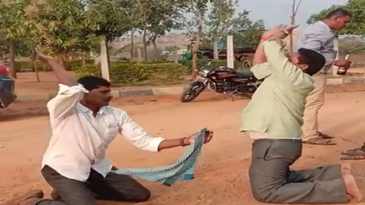 మందేసి చిందేసిన కొత్తూరు పోలీసులపై వేటు: విచారణకు ఆదేశం మందేసి చిందేసిన కొత్తూరు పోలీసులపై వేటు: విచారణకు ఆదేశం