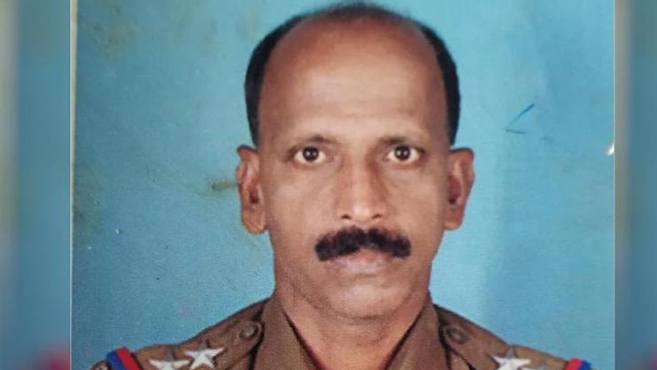 ഒരുകോടി നഷ്ടപരിഹാരത്തിന് പിന്നാലെ കളിയിക്കാവിളയില്‍ കൊല്ലപ്പെട്ട പൊലീസുകാരന്‍റെ മകള്‍ക്ക് സര്‍ക്കാര്‍ ജോലി