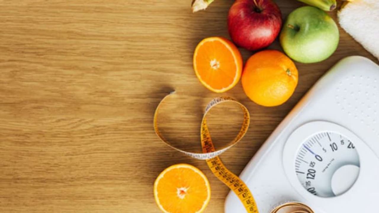 'ഭക്ഷണം കുറച്ച് മതി'; കാരണമുണ്ടെന്ന് പഠനം... 'ഭക്ഷണം കുറച്ച് മതി'; കാരണമുണ്ടെന്ന് പഠനം...