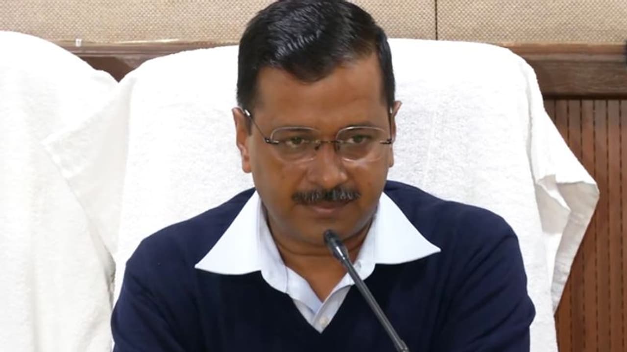 കൊവിഡ് 19: അമ്പതുപേരിൽ കൂടുതൽ ഒത്തുകൂടാൻ പാടില്ല; ഷഹീൻബാഗിലും വിലക്ക്; കർശന നിർദ്ദേശങ്ങളുമായി കെജ്രിവാൾ കൊവിഡ് 19: അമ്പതുപേരിൽ കൂടുതൽ ഒത്തുകൂടാൻ പാടില്ല; ഷഹീൻബാഗിലും വിലക്ക്; കർശന നിർദ്ദേശങ്ങളുമായി കെജ്രിവാൾ