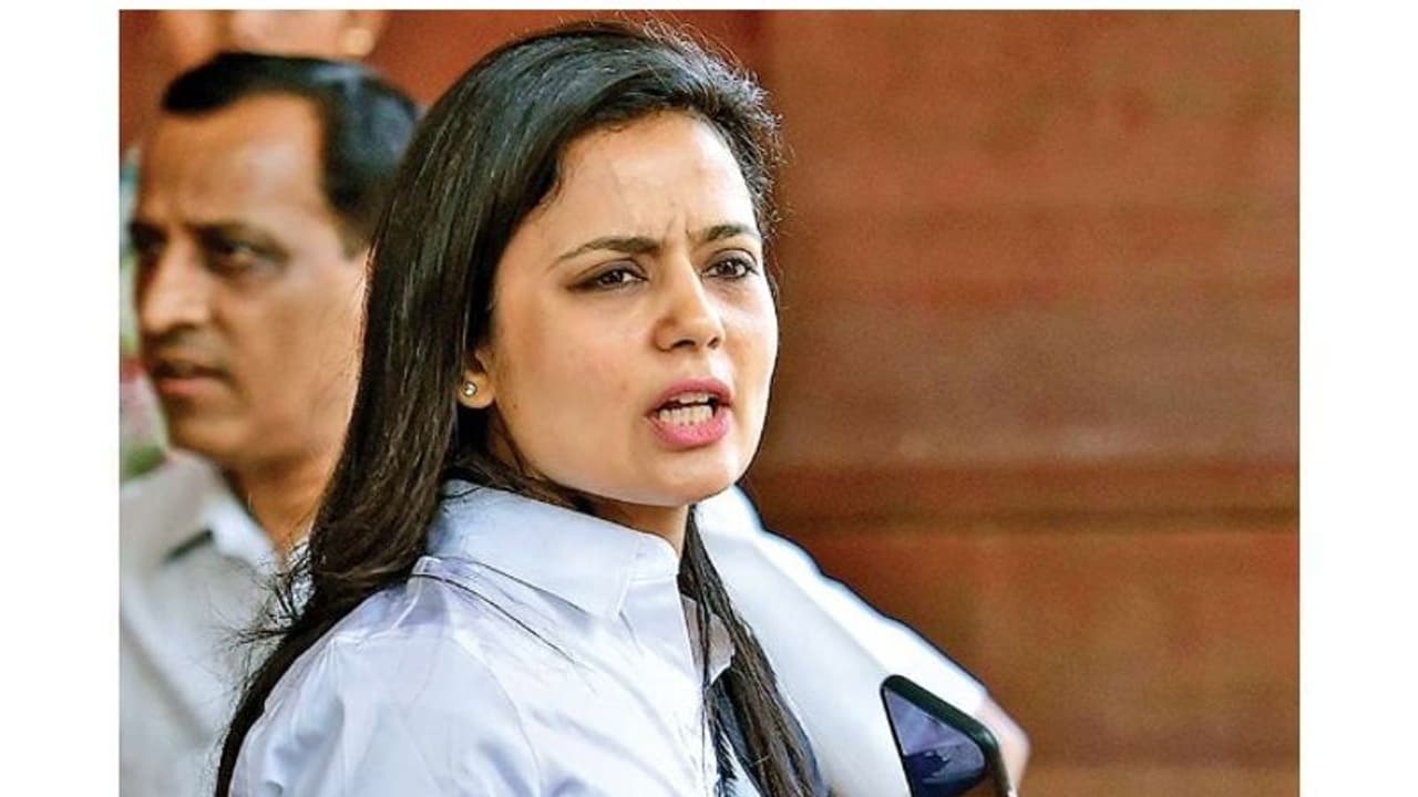 'മുസ്ലിംകള് ഉള്ളതു കൊണ്ടാണ് നിങ്ങള് ഹിന്ദുവായത്, അല്ലെങ്കില് ബ്രാഹ്മണരും ദളിതനുമായേനെ': മഹുവ മൊയ്ത്ര 'മുസ്ലിംകള് ഉള്ളതു കൊണ്ടാണ് നിങ്ങള് ഹിന്ദുവായത്, അല്ലെങ്കില് ബ്രാഹ്മണരും ദളിതനുമായേനെ': മഹുവ മൊയ്ത്ര