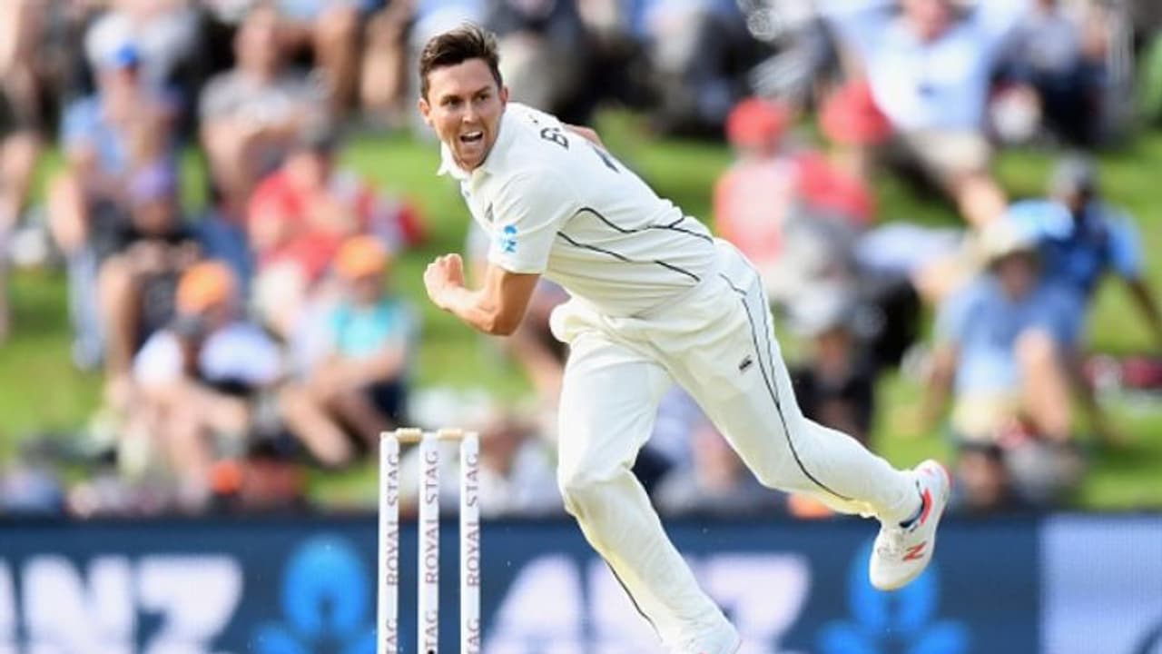 ബോള്‍ട്ട് ഇളകി; രണ്ടാം ഇന്നിംഗ്‌സില്‍ ഇന്ത്യക്ക് കൂട്ടത്തകര്‍ച്ച