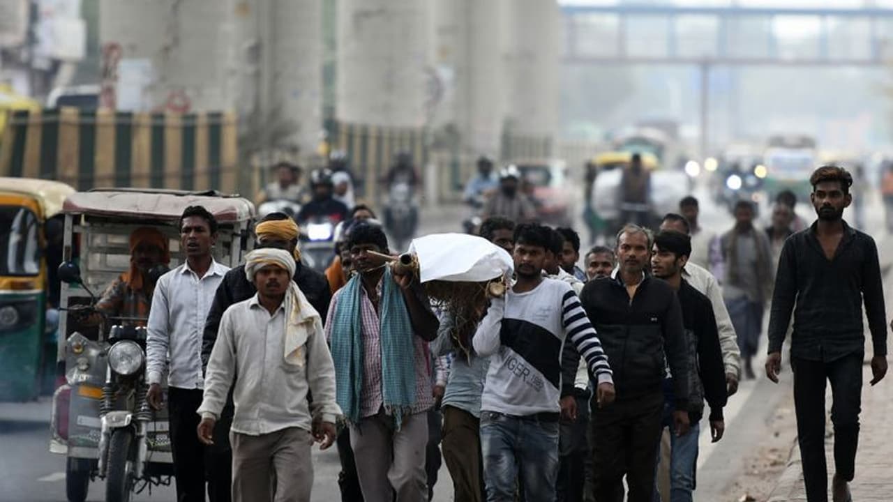 வரலாறு காணாத வன்முறை வெறியாட்டம்..! டெல்லியில் 46 பேர் பலி..!