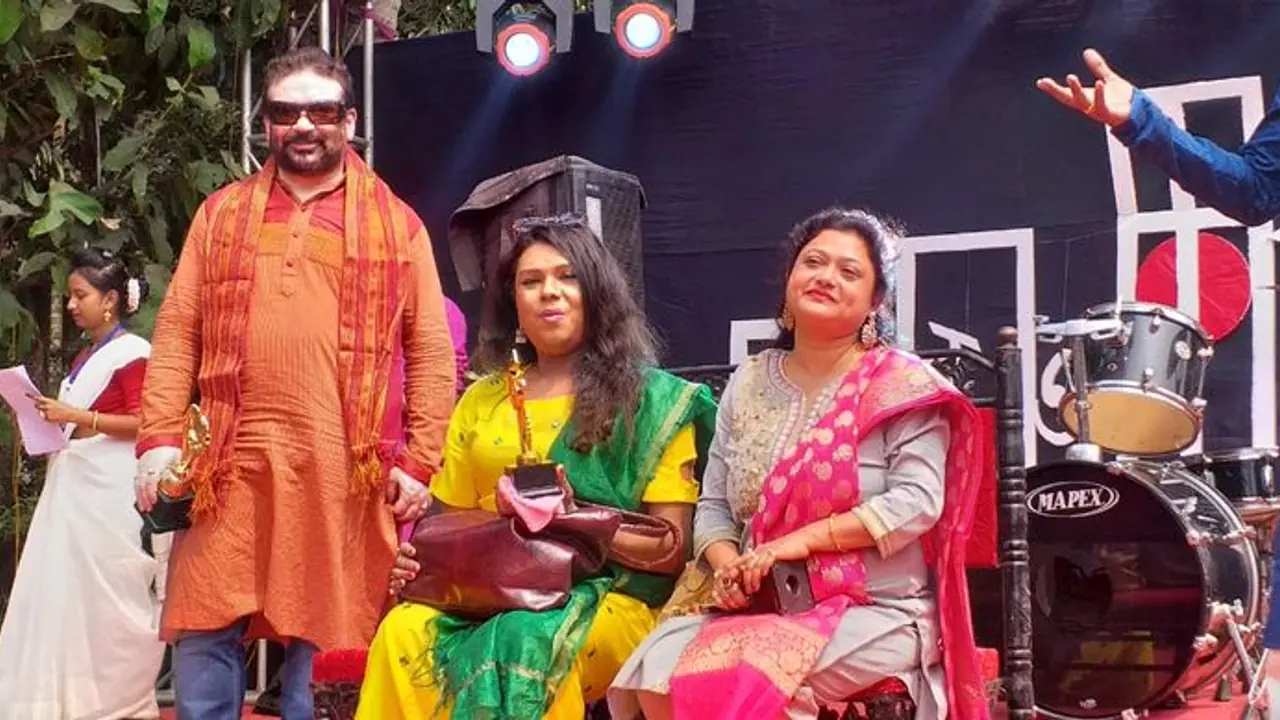 একুশের স্মরণে ফোক উল্লাসের অনুষ্ঠান ভালবাসার মাতৃভাষা একুশের স্মরণে ফোক উল্লাসের অনুষ্ঠান ভালবাসার মাতৃভাষা