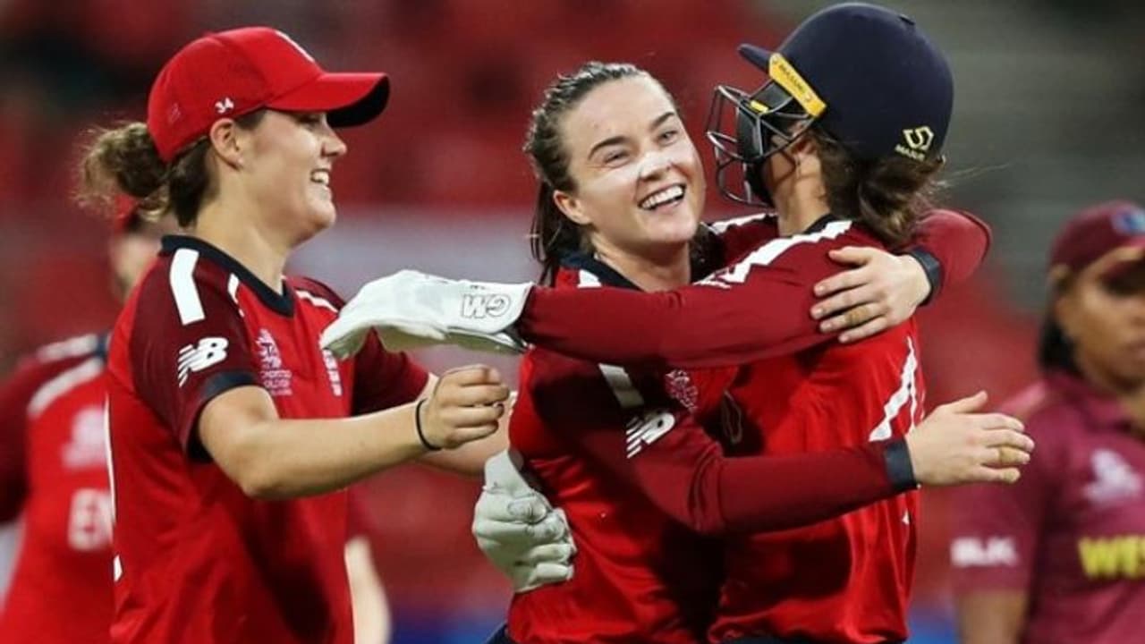 വനിത ടി20 ലോകകപ്പ്: ഇംഗ്ലണ്ടിനോട് തോല്വി, വിന്ഡീസ് സെമി കാണാതെ പുറത്ത് വനിത ടി20 ലോകകപ്പ്: ഇംഗ്ലണ്ടിനോട് തോല്വി, വിന്ഡീസ് സെമി കാണാതെ പുറത്ത്