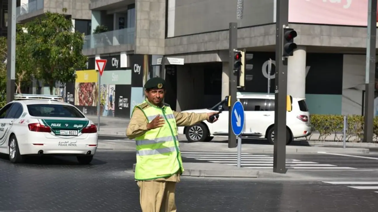 ಕಾರು ಕದ್ದು ಅಡ್ಡಾ ದಿಡ್ಡಿ ಚಲಾಯಿಸಿದ ಕಳ್ಳರು; ಮಾಲೀಕನಿಗೆ 12 ಲಕ್ಷ ರೂ ಟ್ರಾಫಿಕ್ ಫೈನ್! ಕಾರು ಕದ್ದು ಅಡ್ಡಾ ದಿಡ್ಡಿ ಚಲಾಯಿಸಿದ ಕಳ್ಳರು; ಮಾಲೀಕನಿಗೆ 12 ಲಕ್ಷ ರೂ ಟ್ರಾಫಿಕ್ ಫೈನ್!