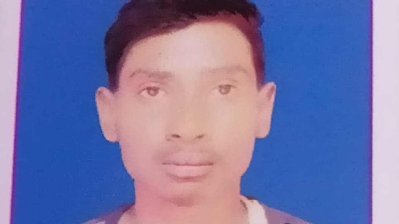 বিয়েবাড়িতে এসে নিখোঁজ, চারদিন পর মিলল যুবকের দেহ বিয়েবাড়িতে এসে নিখোঁজ, চারদিন পর মিলল যুবকের দেহ