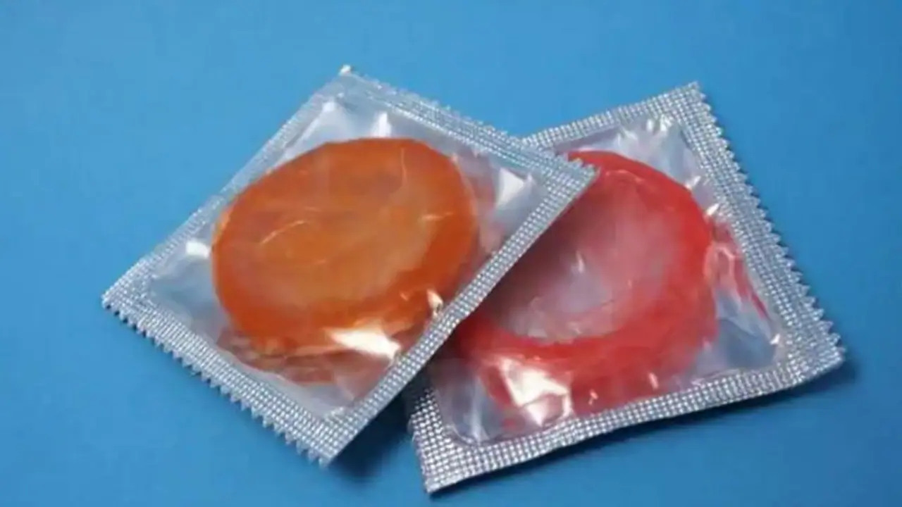 'സ്പെര്മിസൈഡ് കോണ്ടം' ഉപയോഗിക്കുന്നത് നല്ലതോ? ഡോക്ടര് പറയുന്നു... 'സ്പെര്മിസൈഡ് കോണ്ടം' ഉപയോഗിക്കുന്നത് നല്ലതോ? ഡോക്ടര് പറയുന്നു...